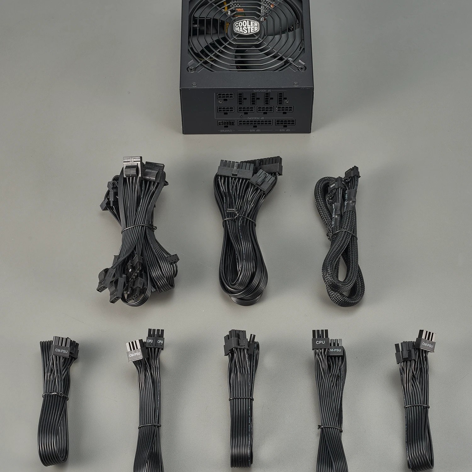 Cooler Master MWE Gold V2 ürün görseli 2